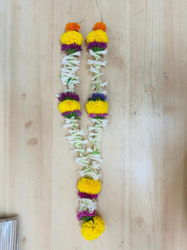 Gulachadi Garlands / Har